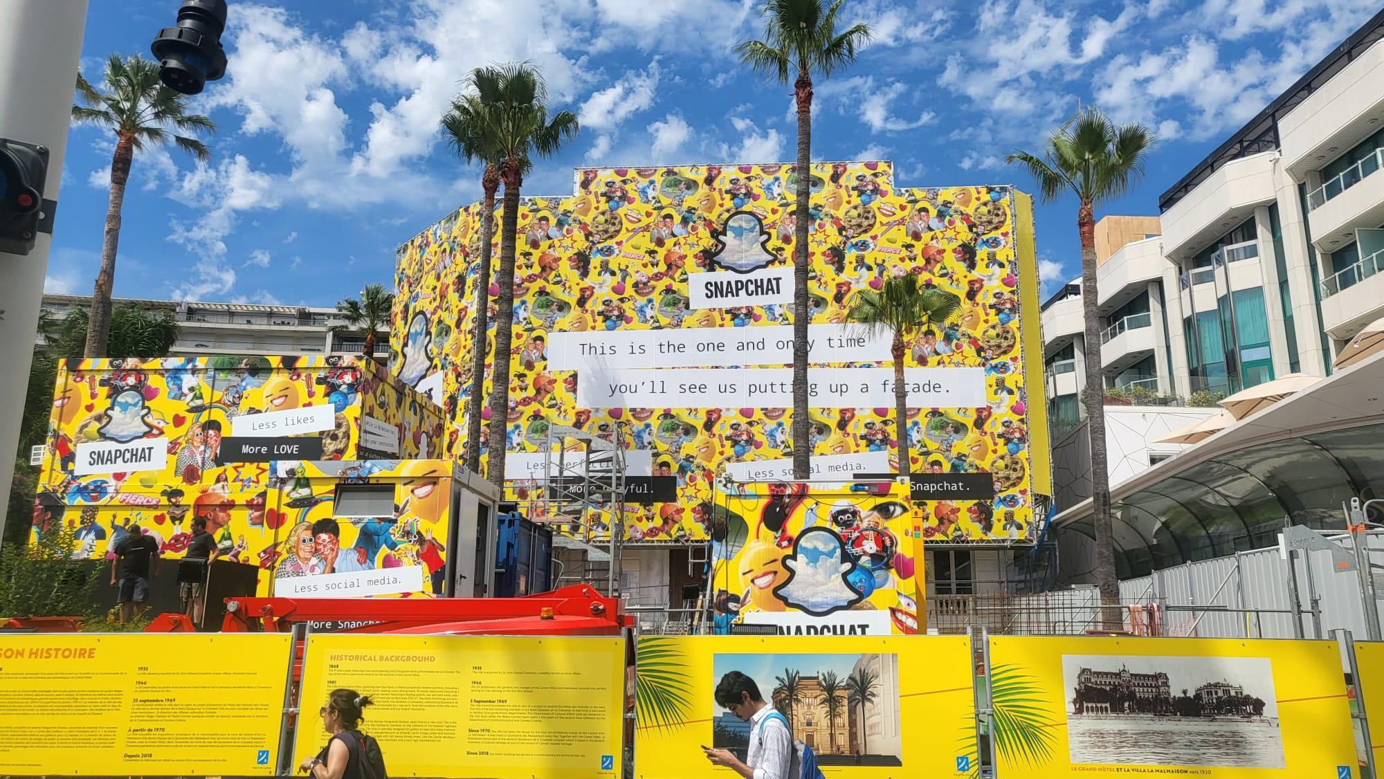 Print installation in Cannes
